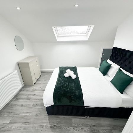 Contractors Dream, 4 Bedroom 2 Bathroom Liverpool Extérieur photo