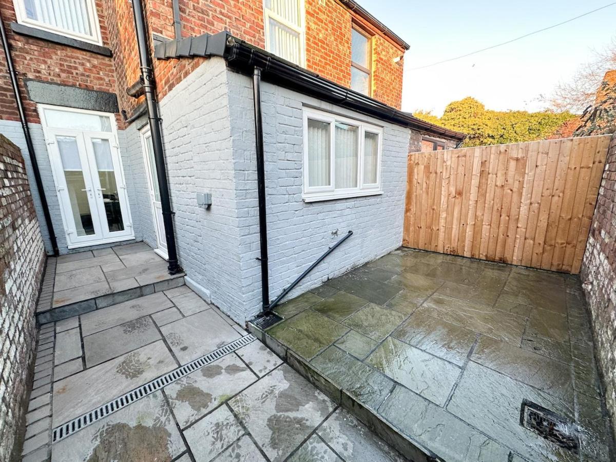 Contractors Dream, 4 Bedroom 2 Bathroom Liverpool Extérieur photo